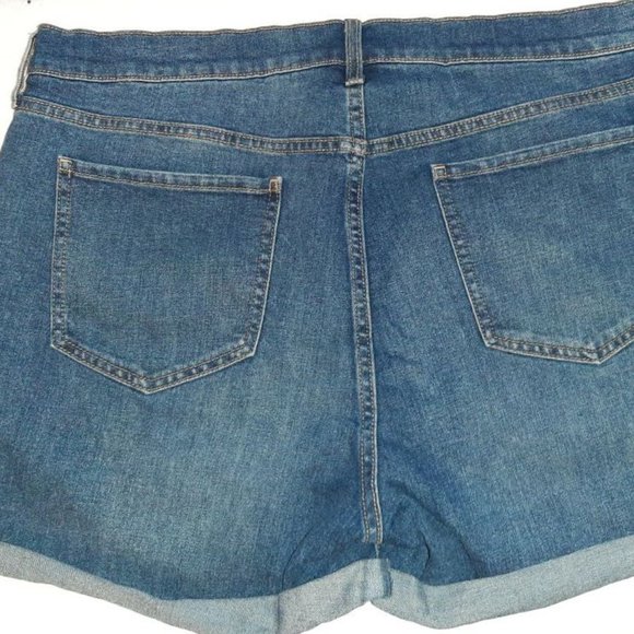Ladies Jean Shorts by Old Navy size 16 - Picture 3 of 9